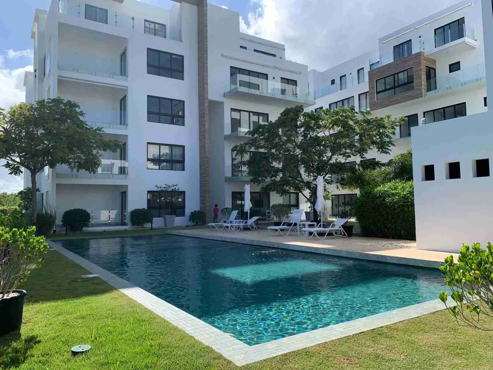 2 bedroom condo apartment in Punta Cana Village with pool and private beach