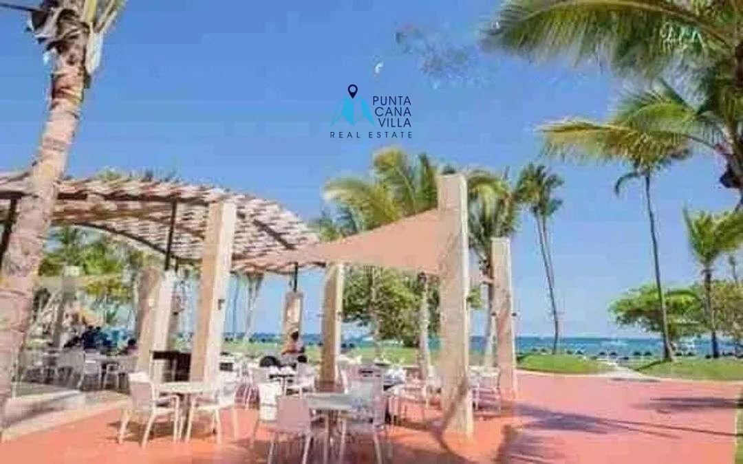Blue Beach, Apartamento de dos dormitorios frente al mar en venta en Punta Cana