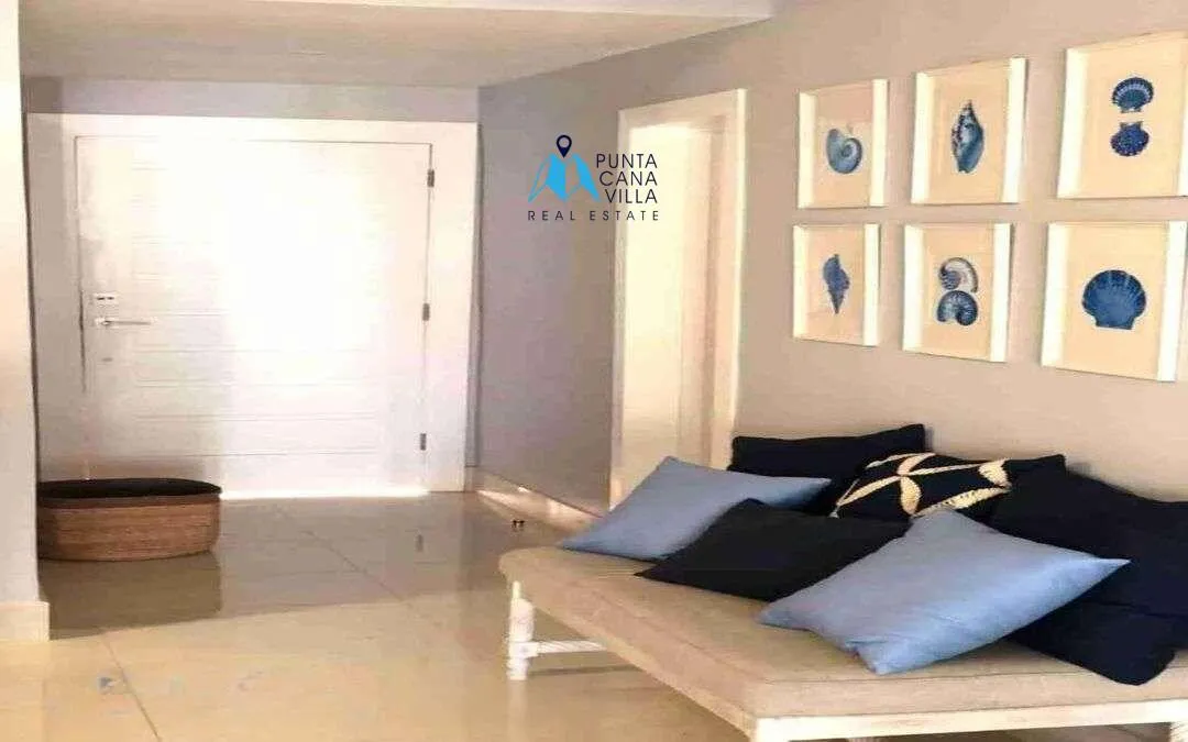 Blue Beach, Apartamento de dos dormitorios frente al mar en venta en Punta Cana