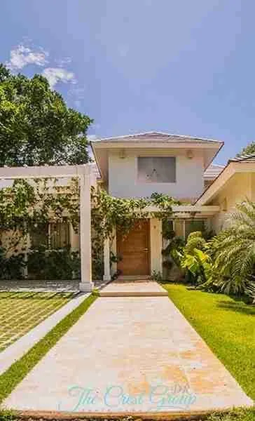 DUjbQffiYD KSS Real Estate Villa Olivo 9 Punta Cana Village front door