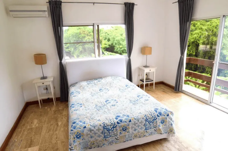 Amplio Penthouse de dos habitaciones en venta con 2 balcones, a 2 minutos a pie de la playa de Punta Cana