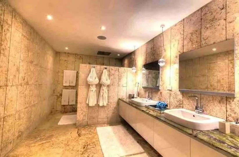 Wonderful Oceanfront Seven Bedroom Villa For Sale With Golf Course At Punta Cana 37