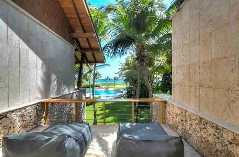 Wonderful Oceanfront Seven Bedroom Villa For Sale With Golf Course At Punta Cana 40