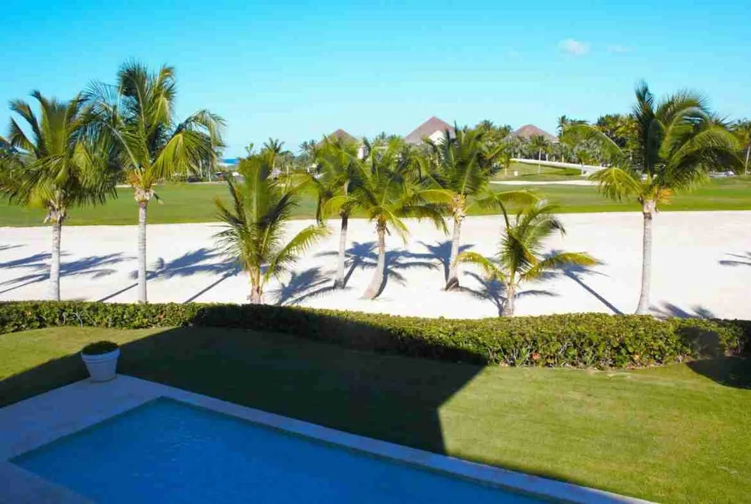 Exclusive five bedroom villa for sale in Punta Cana with stunning sea views and a golf course. 13