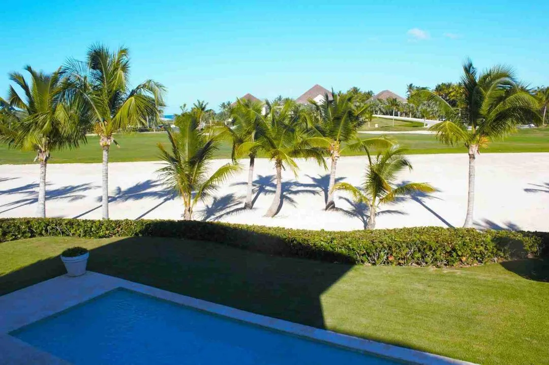 Exclusive five bedroom villa for sale in Punta Cana with stunning sea views and a golf course. 13 Exclusive five bedroom villa for sale in Punta Cana with stunning sea views and a golf course. 13