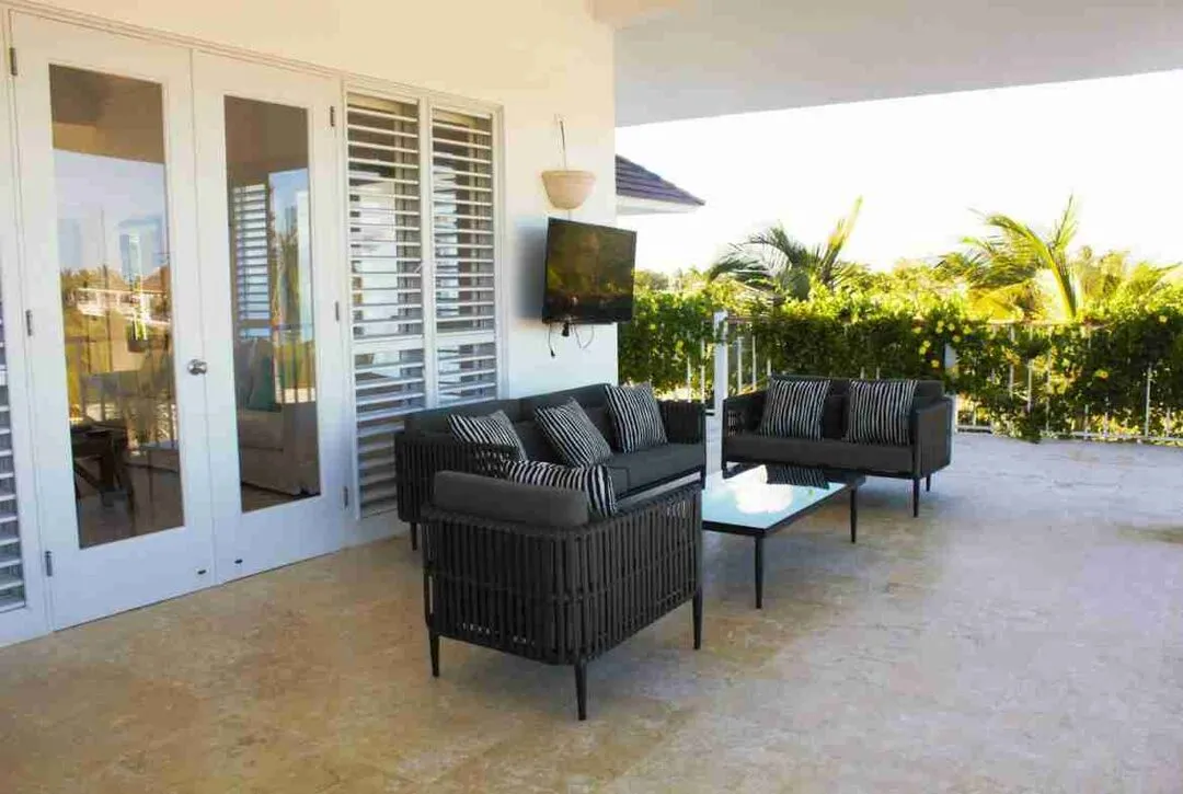Exclusive five bedroom villa for sale in Punta Cana with stunning sea views and a golf course. 14