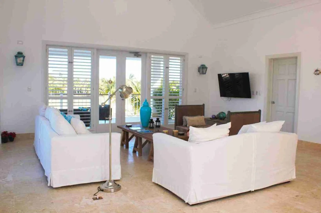 Exclusive five bedroom villa for sale in Punta Cana with stunning sea views and a golf course. 20 Exclusive five bedroom villa for sale in Punta Cana with stunning sea views and a golf course. 20