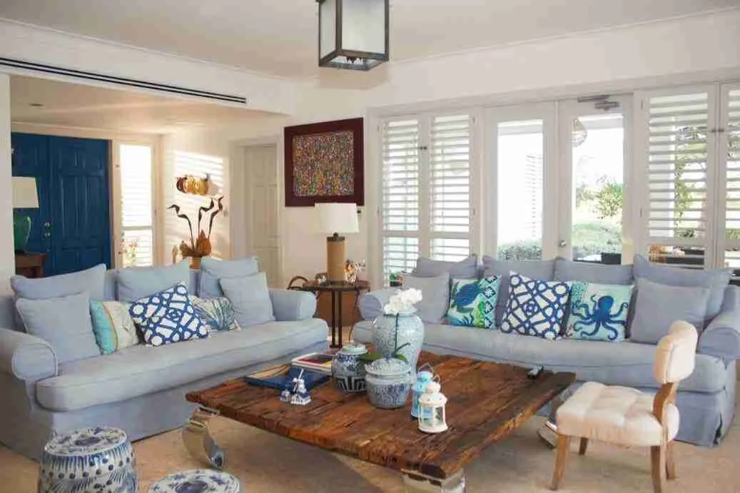 Exclusive five bedroom villa for sale in Punta Cana with stunning sea views and a golf course. 30