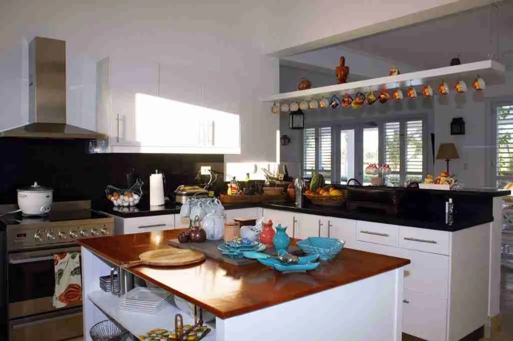 Exclusive five bedroom villa for sale in Punta Cana with stunning sea views and a golf course. 34