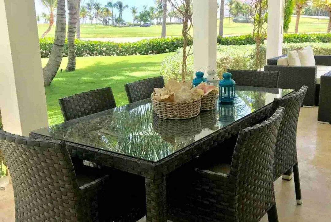 Exclusive five bedroom villa for sale in Punta Cana with stunning sea views and a golf course. 38