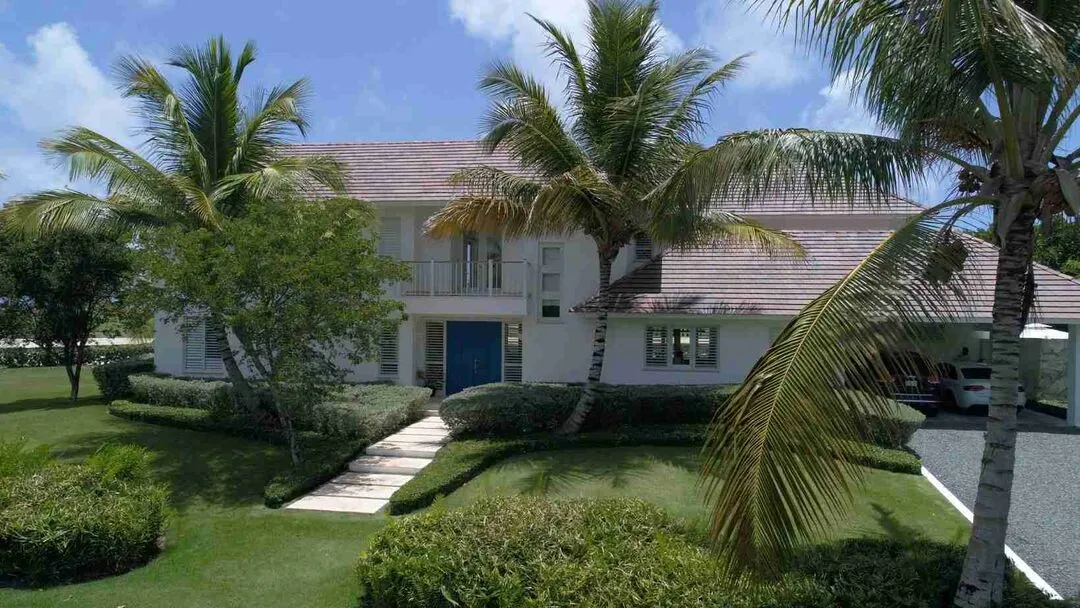 Exclusive five bedroom villa for sale in Punta Cana with stunning sea views and a golf course. 44 Exclusive five bedroom villa for sale in Punta Cana with stunning sea views and a golf course. 44