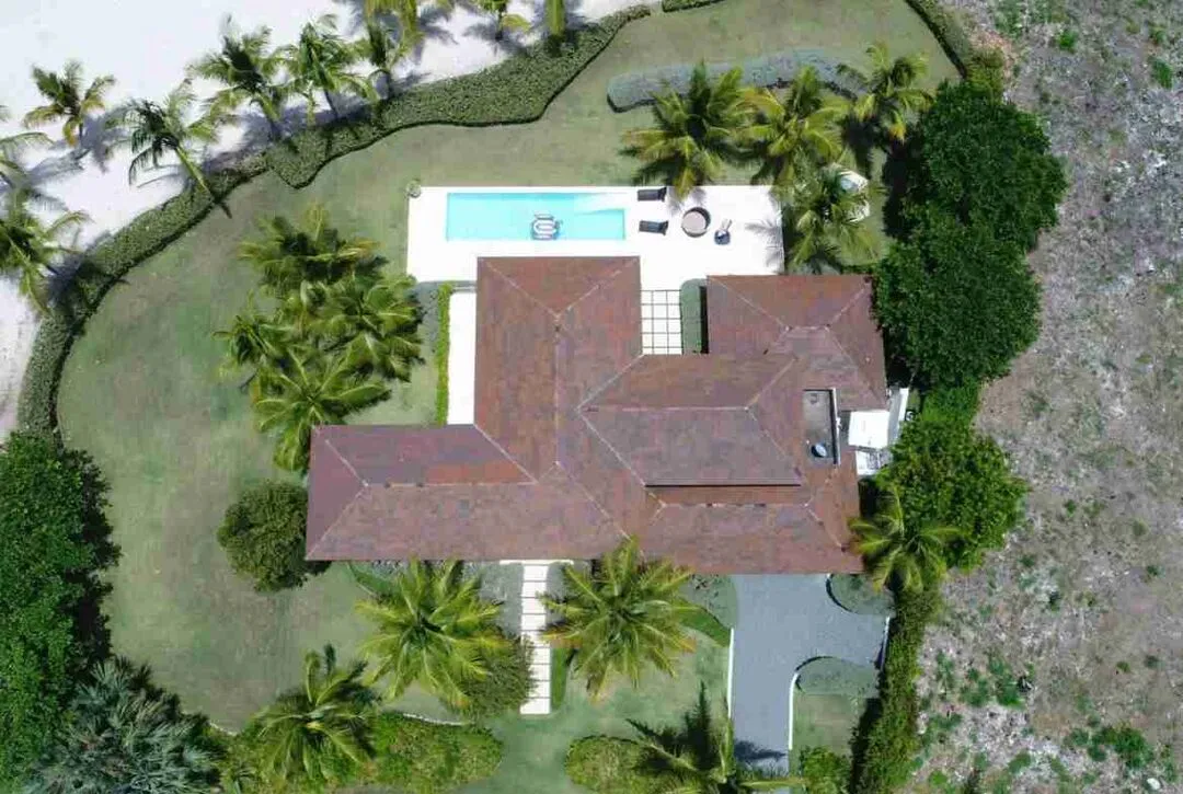 Exclusive five bedroom villa for sale in Punta Cana with stunning sea views and a golf course. 46