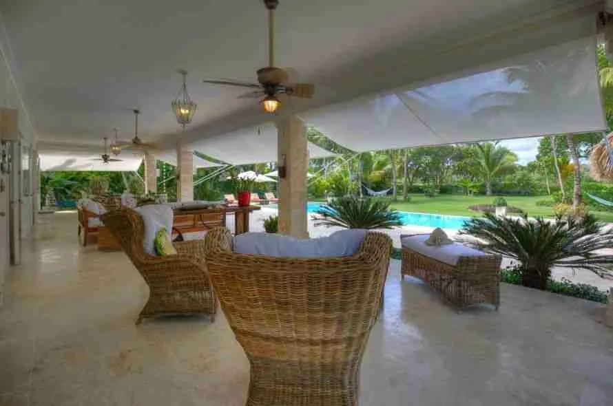 Incredible Four bedroom villa for sale with golf course views minutes from the beach 3