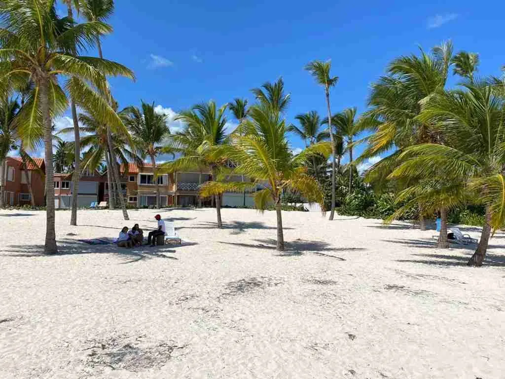 Arenas Blancas: Precioso Apartamento de una habitación en venta en Punta Cana a tan solo 5 minutos andando de la playa.