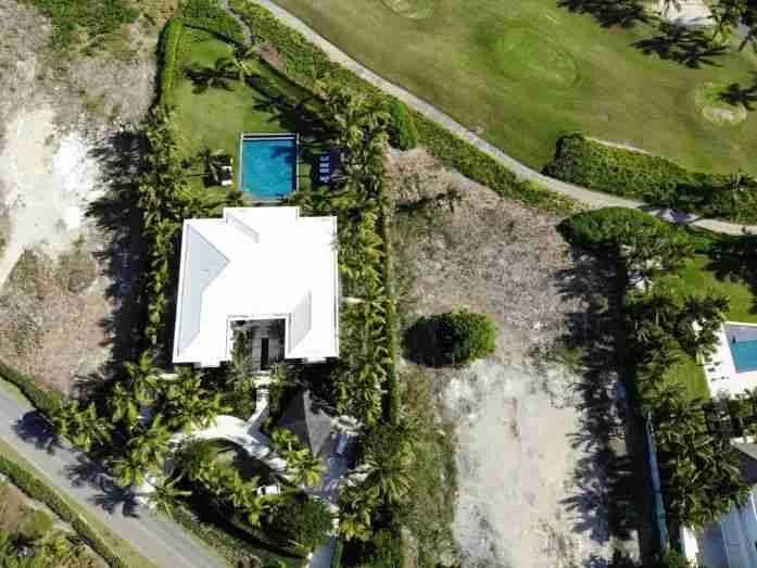 Impressive Punta Cana lot for sale with golf and sea views 4