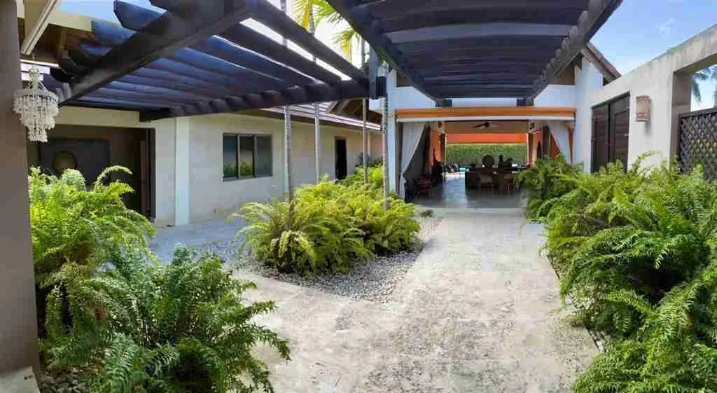 Spacious and Beautiful 3BR Villa for sale Punta Cana, Pool.