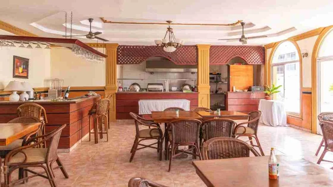 Amazing Invest Opportunity 42 Bedroom Hotel With Large Pool 12