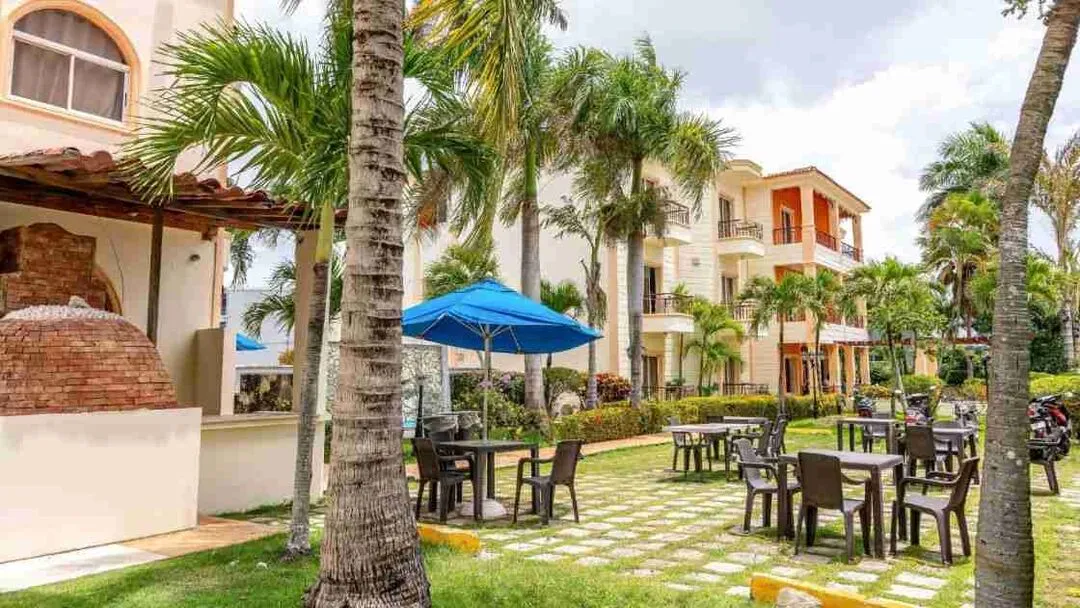 Amazing Invest Opportunity 42 Bedroom Hotel With Large Pool 14