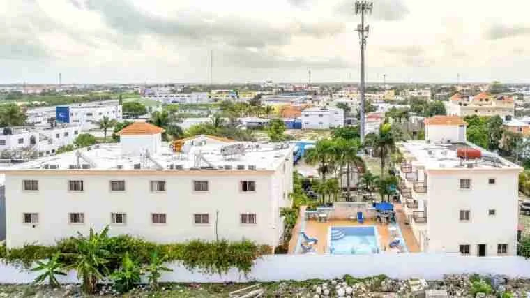 Amazing Invest Opportunity 42 Bedroom Hotel With Large Pool 29