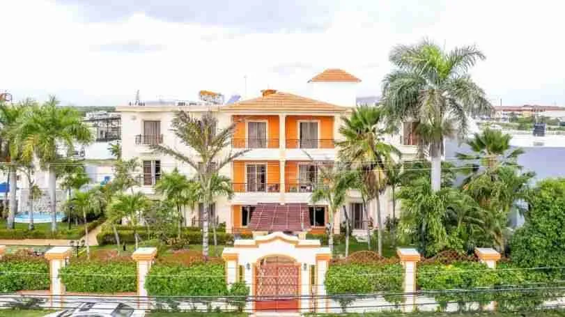 Amazing Invest Opportunity 42 Bedroom Hotel With Large Pool 33