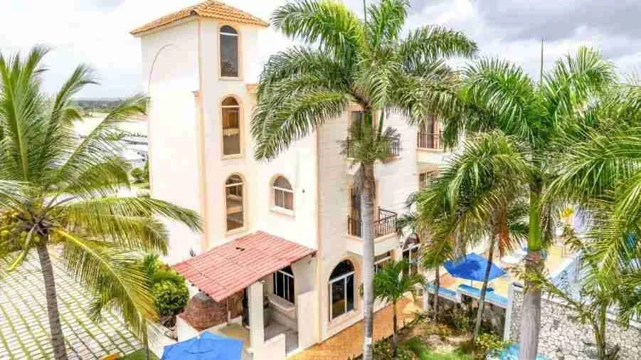 Amazing Invest Opportunity 42 Bedroom Hotel With Large Pool 34