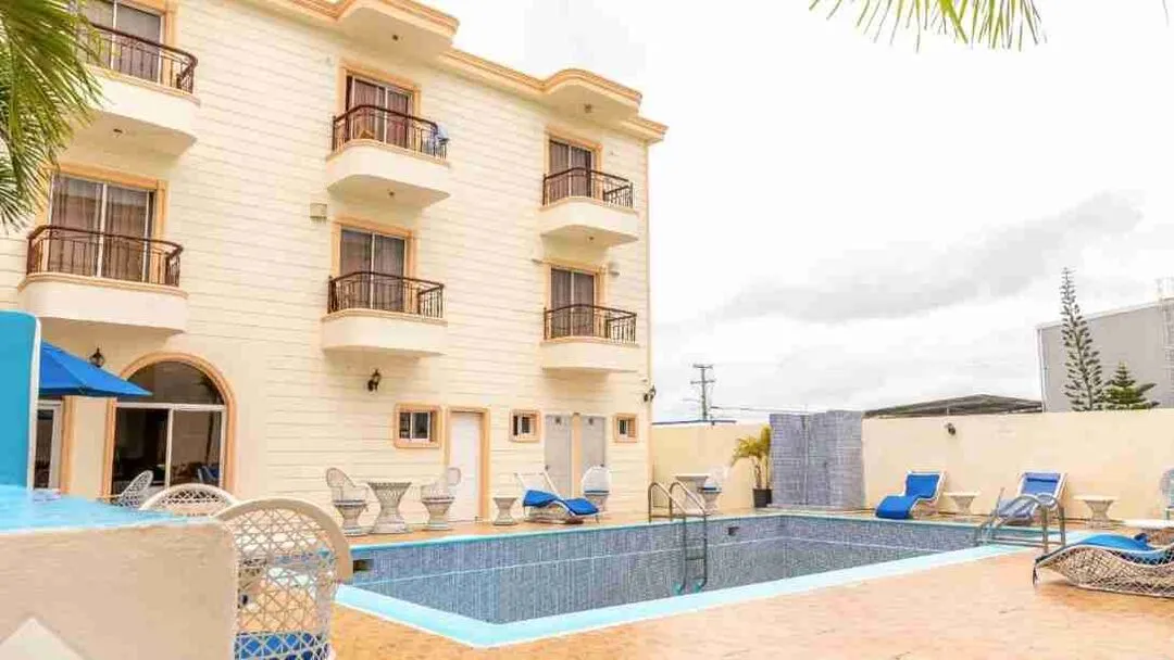 Amazing Invest Opportunity 42 Bedroom Hotel With Large Pool 39