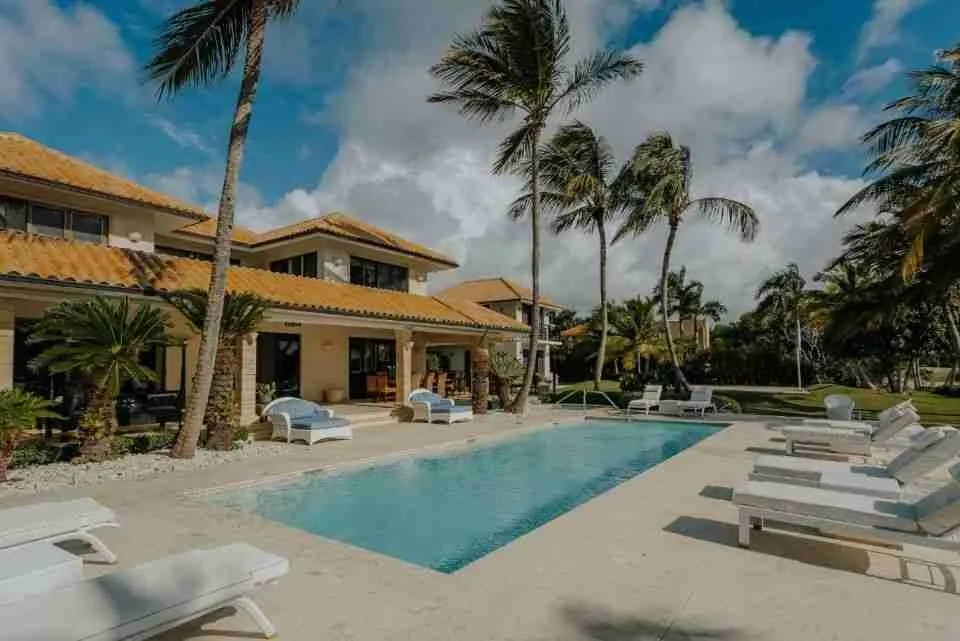Breathtaking 7BR Villa for saleFully furnished with golf views in Punta Cana 57