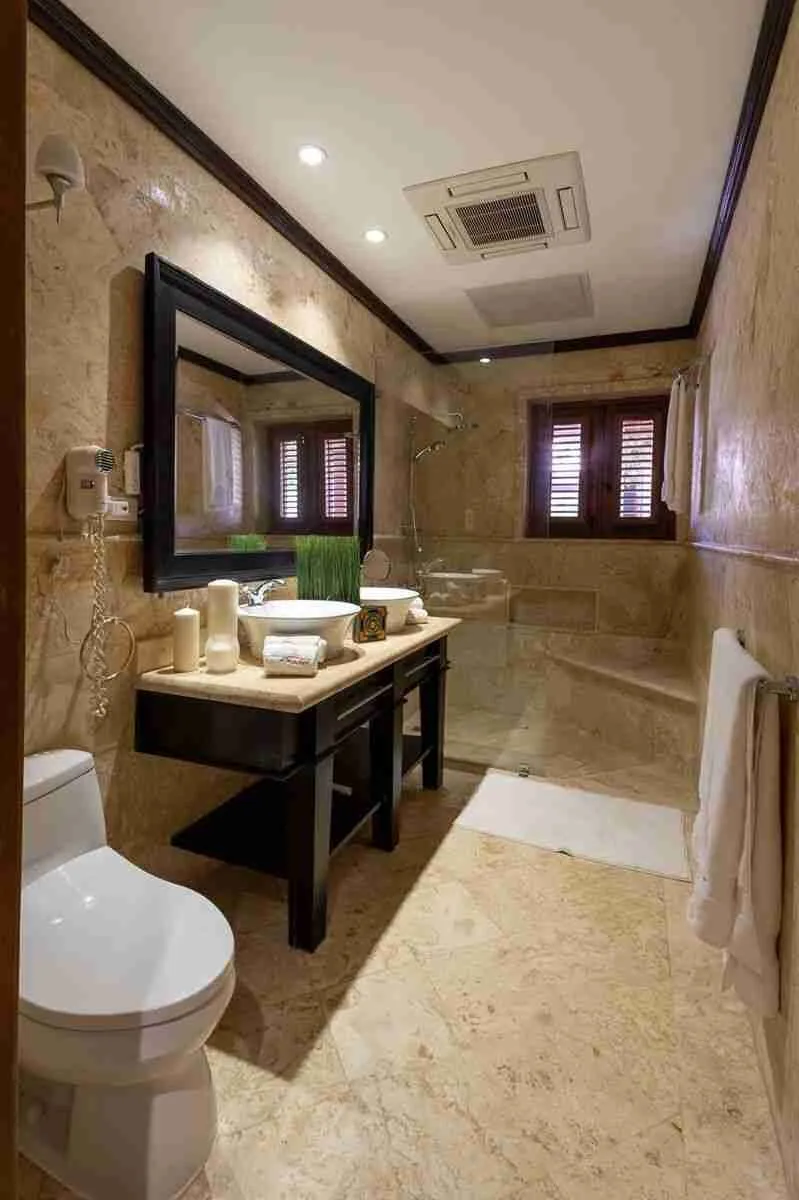 Elegant 6 Bedroom villa Fully Furnished for sale with amazing golf views 27 Elegant 6 Bedroom villa Fully Furnished for sale with amazing golf views 27