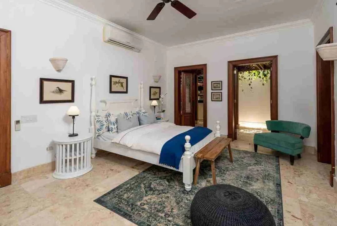 Elegant 6 Bedroom villa Fully Furnished for sale with amazing golf views 36