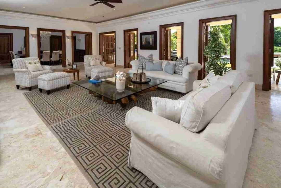 Elegant 6 Bedroom villa Fully Furnished for sale with amazing golf views 6