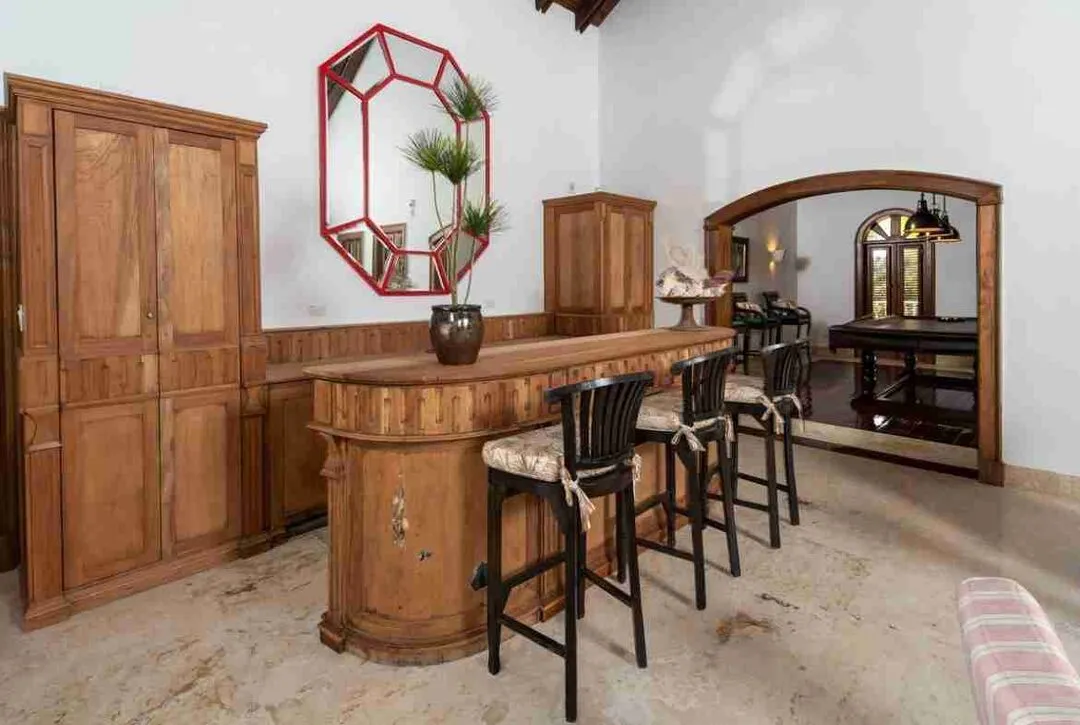 Elegant 6 Bedroom villa Fully Furnished for sale with amazing golf views 7