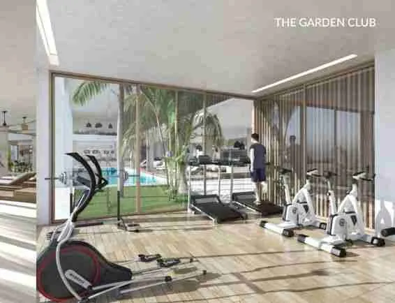 Incredible 4 BR Penthouse for sale with pool near the beach 11