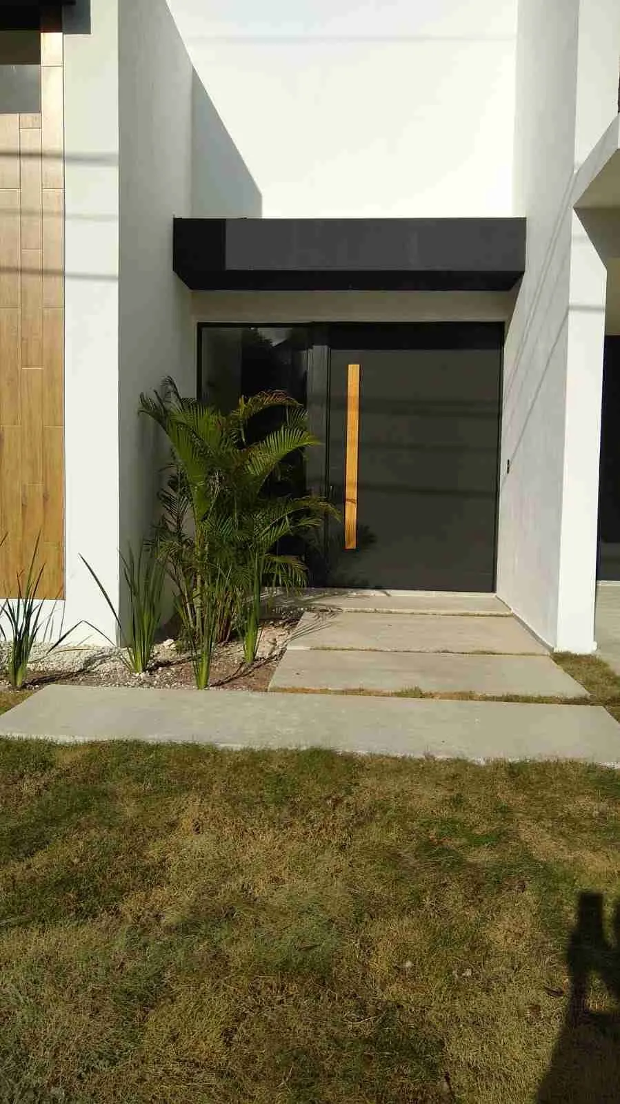 Luxury and Spacious 4BR Villa for sale with large pool. 16 Luxury and Spacious 4BR Villa for sale with large pool. 16