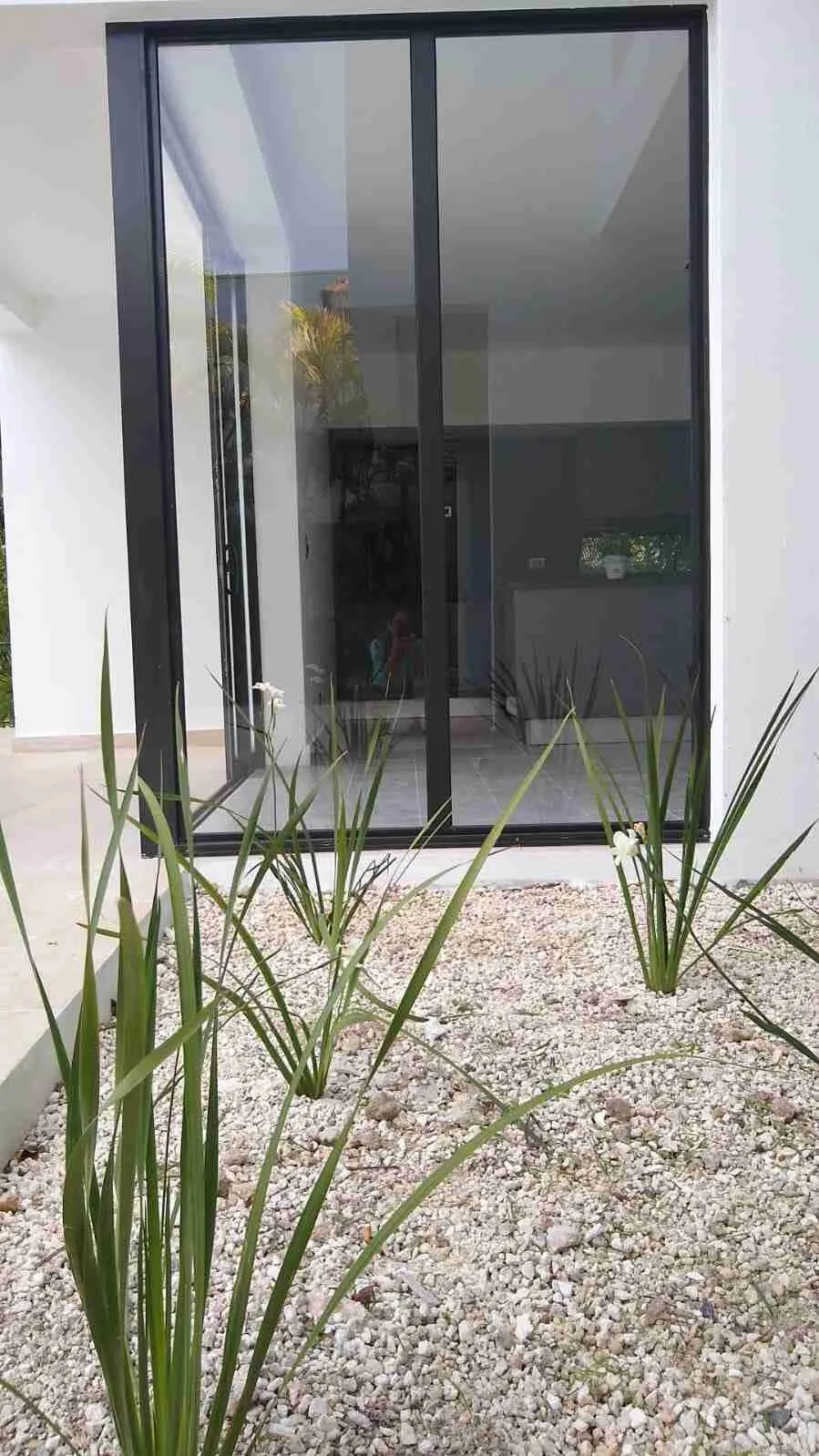 Luxury and Spacious 4BR Villa for sale with large pool. 2 Luxury and Spacious 4BR Villa for sale with large pool. 2