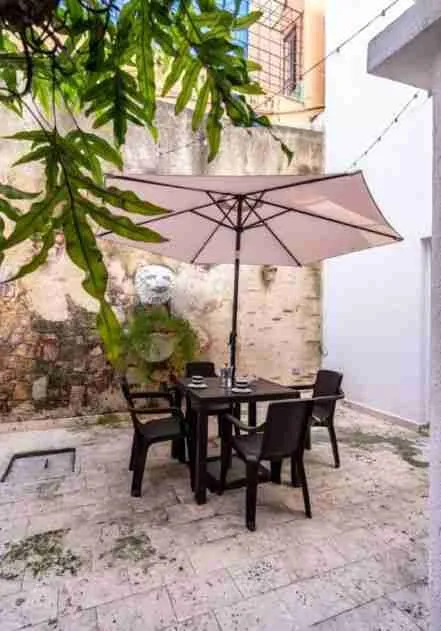 Amazing Building for sale in the Colonial Zone with great amenities 13