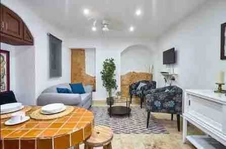 Amazing Building for sale in the Colonial Zone with great amenities 14