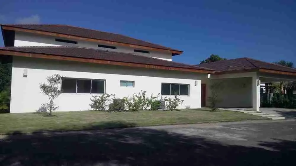 Lovely Four Bedroom Punta Cana Villa For Sale Surrounded By Golf Course 3
