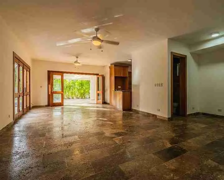 Four bedroom villa with pool near the beach in Punta Cana Village 10