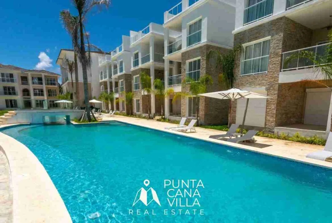Magnificent 2 BDR Apartment for sale large swimming pool