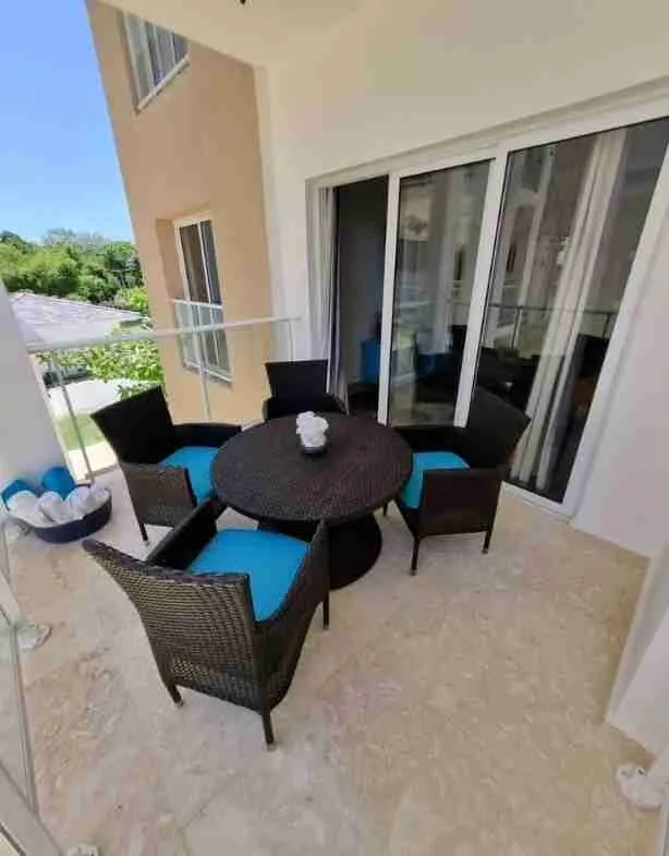 Magnificent 2 BDR Apartment for sale large swimming pool and great amenities 36