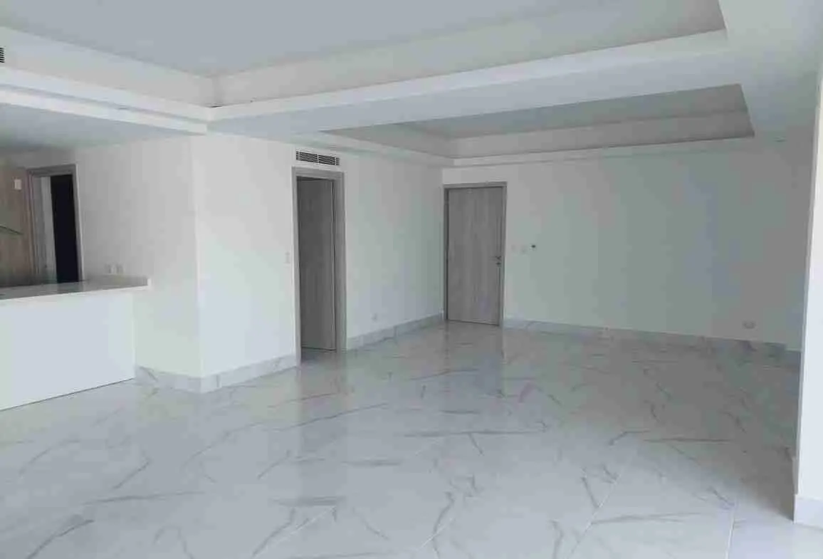Exclusive 2 Apartment for sale with 2 balconies and beach access 10