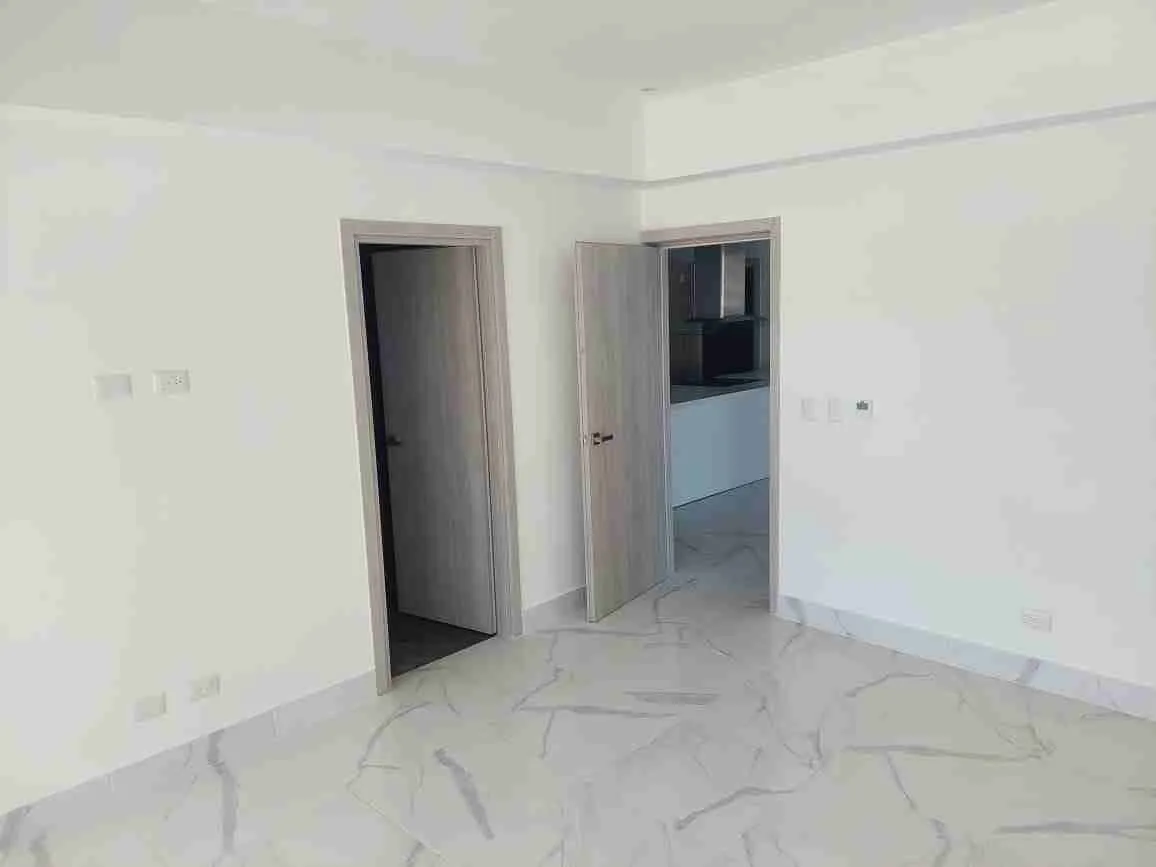 Exclusive 2 Apartment for sale with 2 balconies and beach access 24