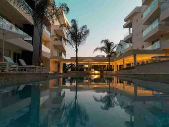 Exclusive 2 Apartment for sale with 2 balconies and beach access 3