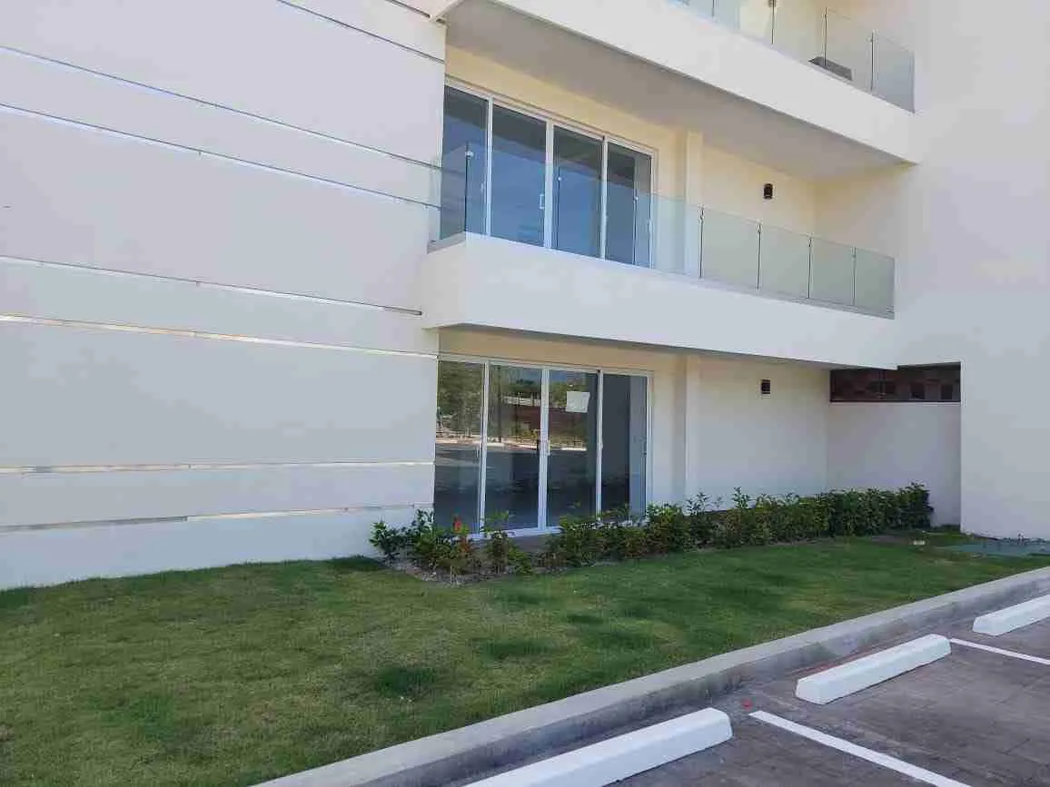 Appartement exclusif 2BR à vendre avec 2 balcons et accès à la plage à Cap Cana