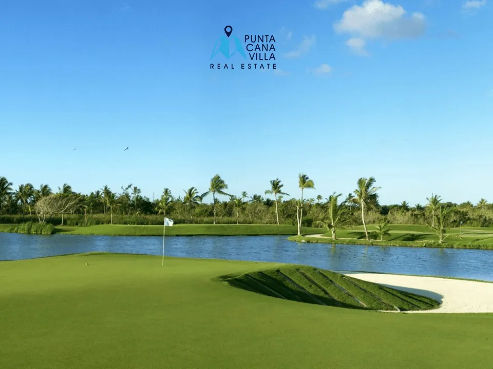 Perla del Mar Villa for Sale Golf Course