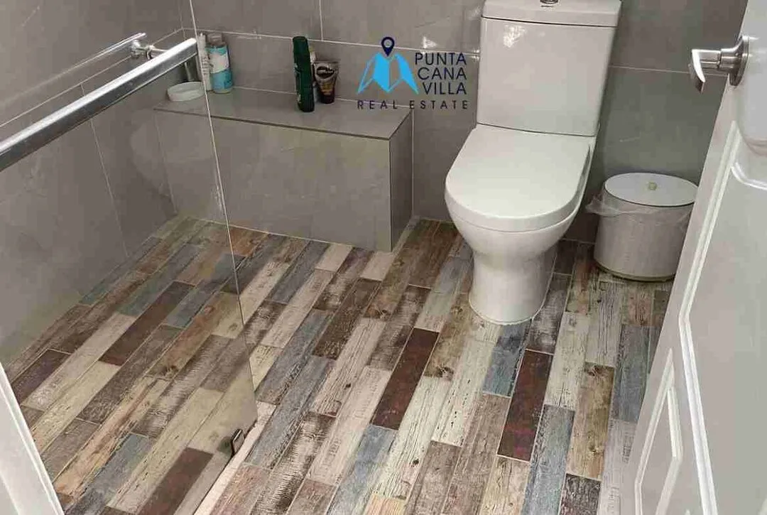 Condo for sale in Los Corales, Punta Cana, bathroom1