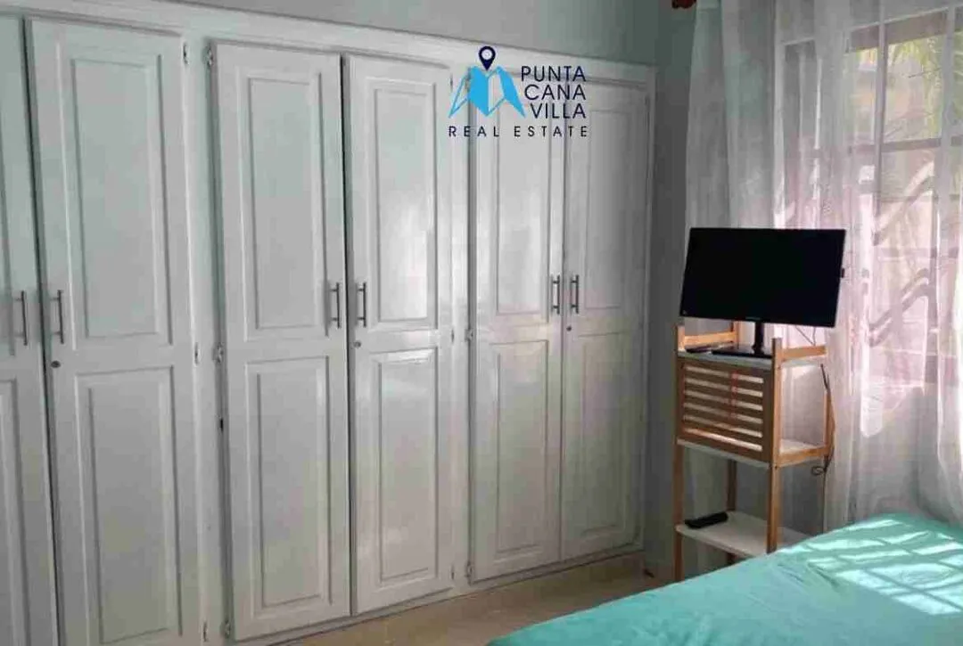 Condo for sale in Los Corales, Punta Cana, closet view