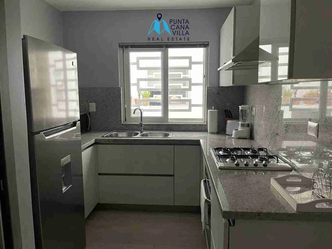Paseo del Mar condo for sale in Los corales Kitchen