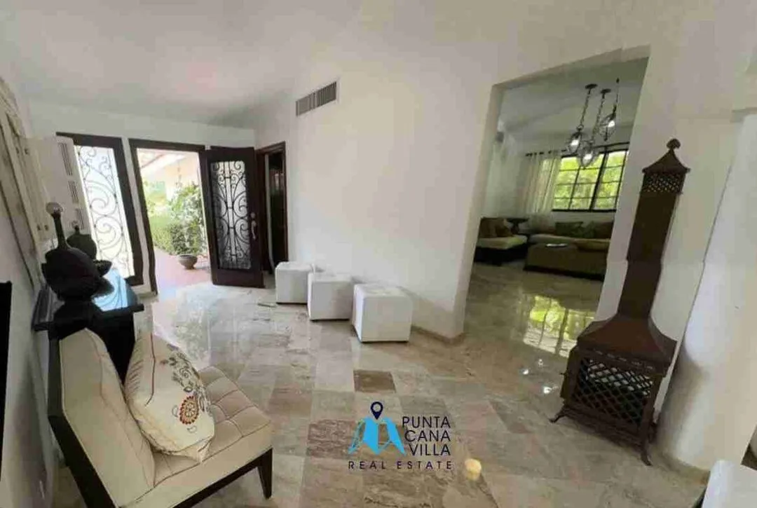 Residencial palmas real villas in cocotal, Villa for sale, main entrace