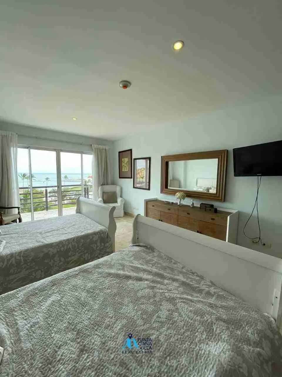 Wonderful Two Bedroom Condo For Sale In Punta Palmera, Cap Cana With Private Brach(4)